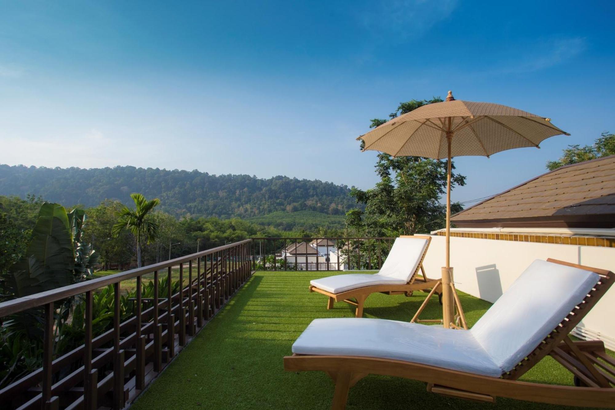 Ozone Villa Phuket Pa Khlok Esterno foto